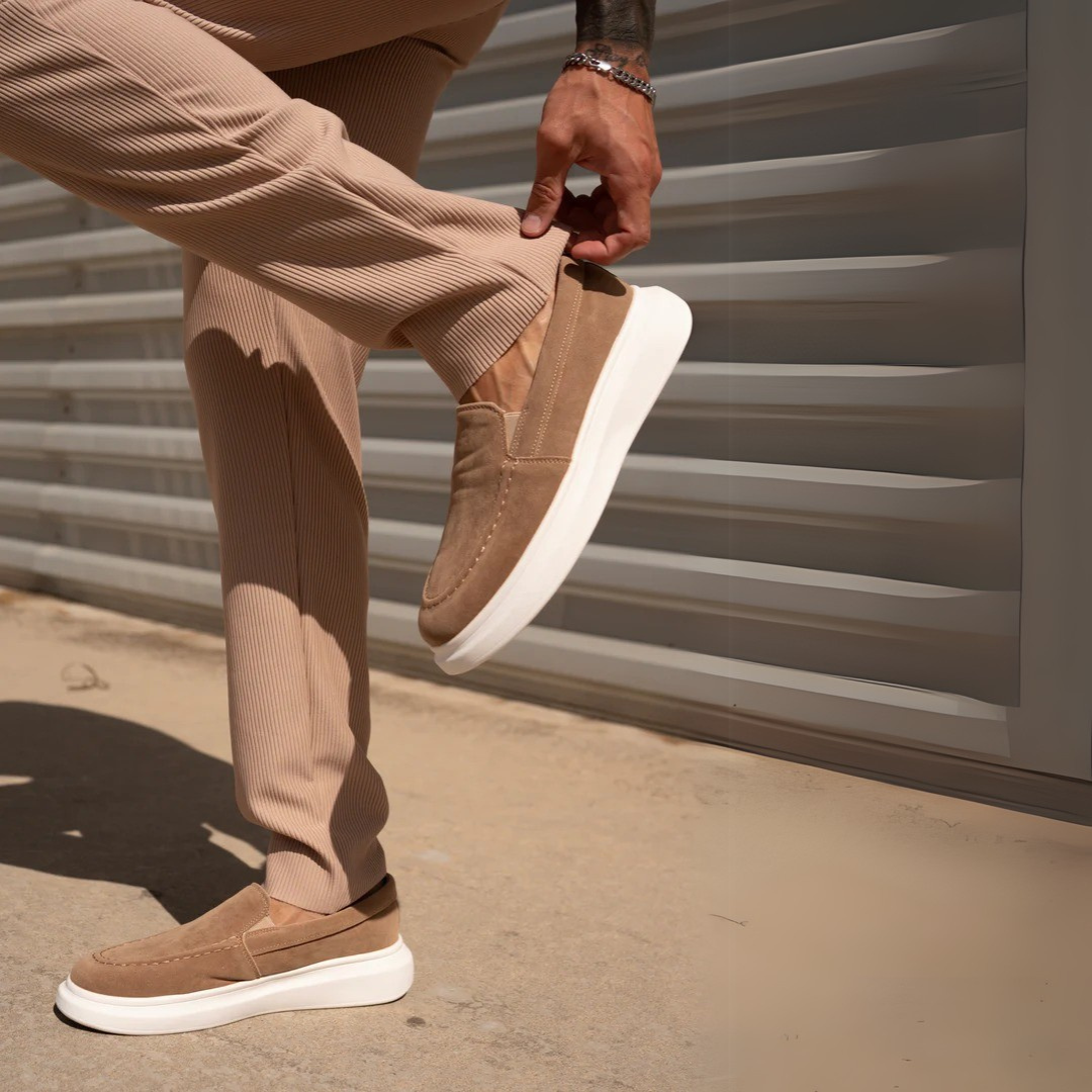Mocasines elegantes de gamuza para hombre