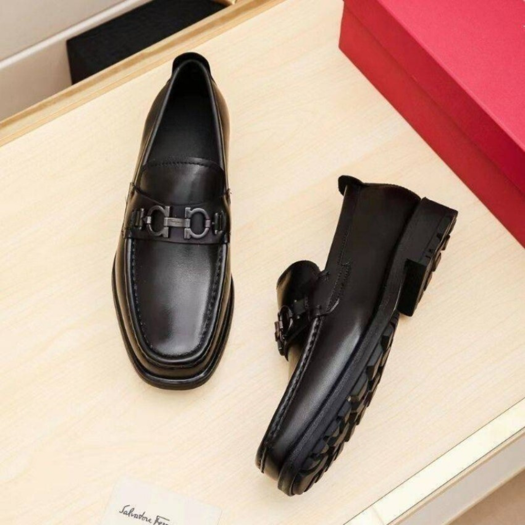 Mocasines Elegantes para Hombre con Diseño Clásico y Hebilla Decorativa