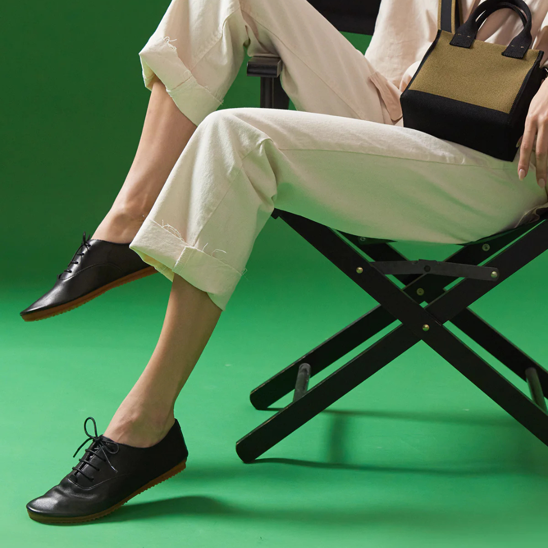 Zapatos de cuero con suela baja para mujer