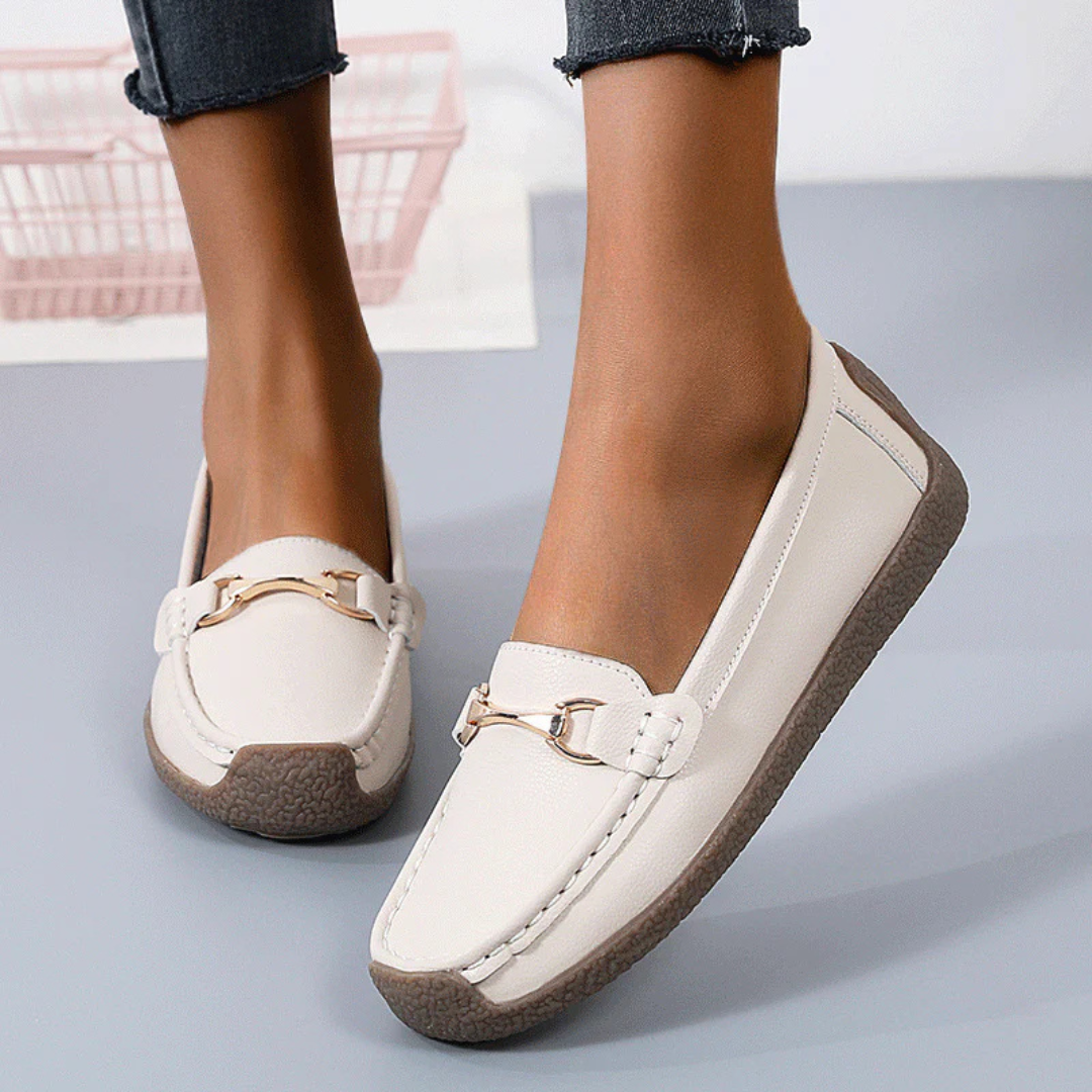 Mocasines en cuero con suelas ergonómicas para mujer