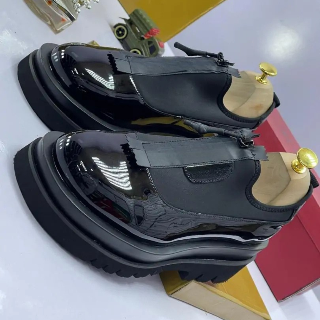 Zapatos casuales elegantes con ajuste de cierre para hombres
