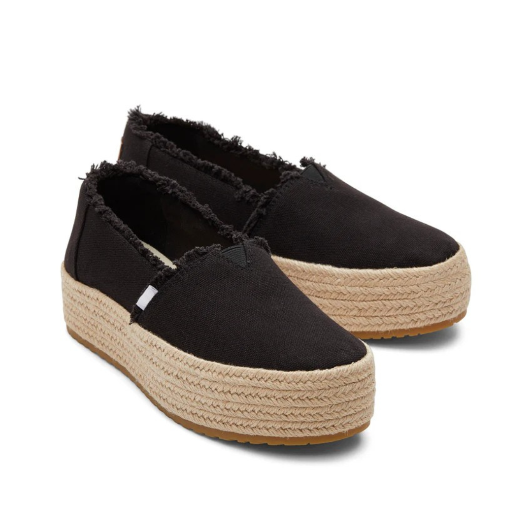 Zapatos de plataforma con detalles de flecos