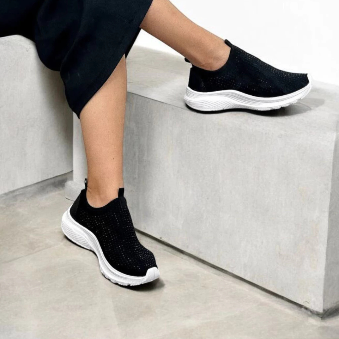 Zapatillas deportivas slip on de media caña y brillantes para mujer