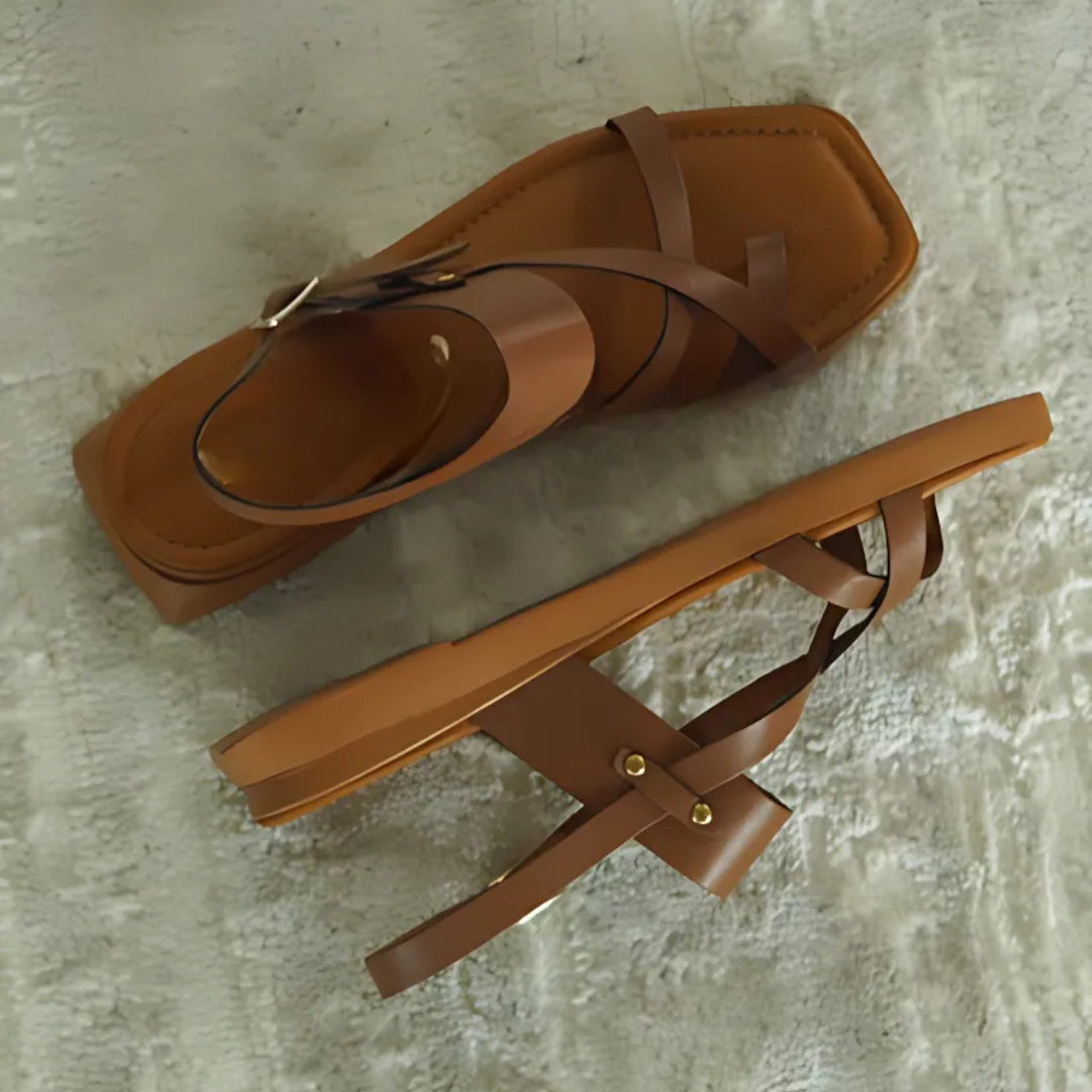 Sandalias de tiras cruzadas