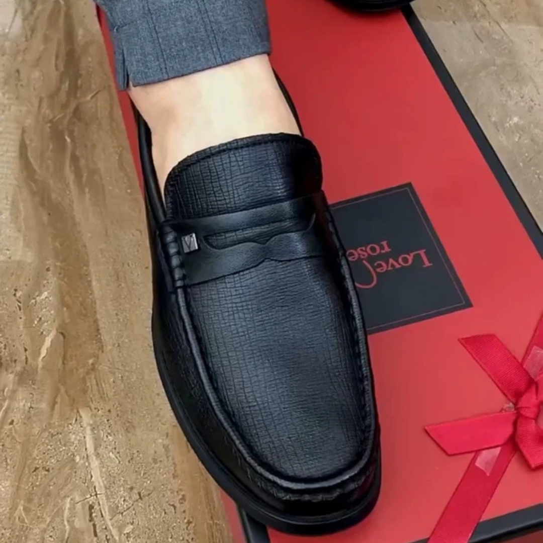 Zapatos de Hombre de Cuero Auténtico con Acabado de Alta Calidad