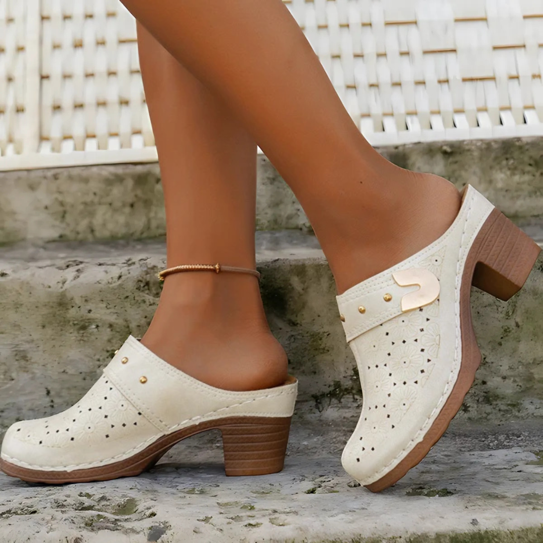 Sandalias de punta cerrada con tacón para mujer