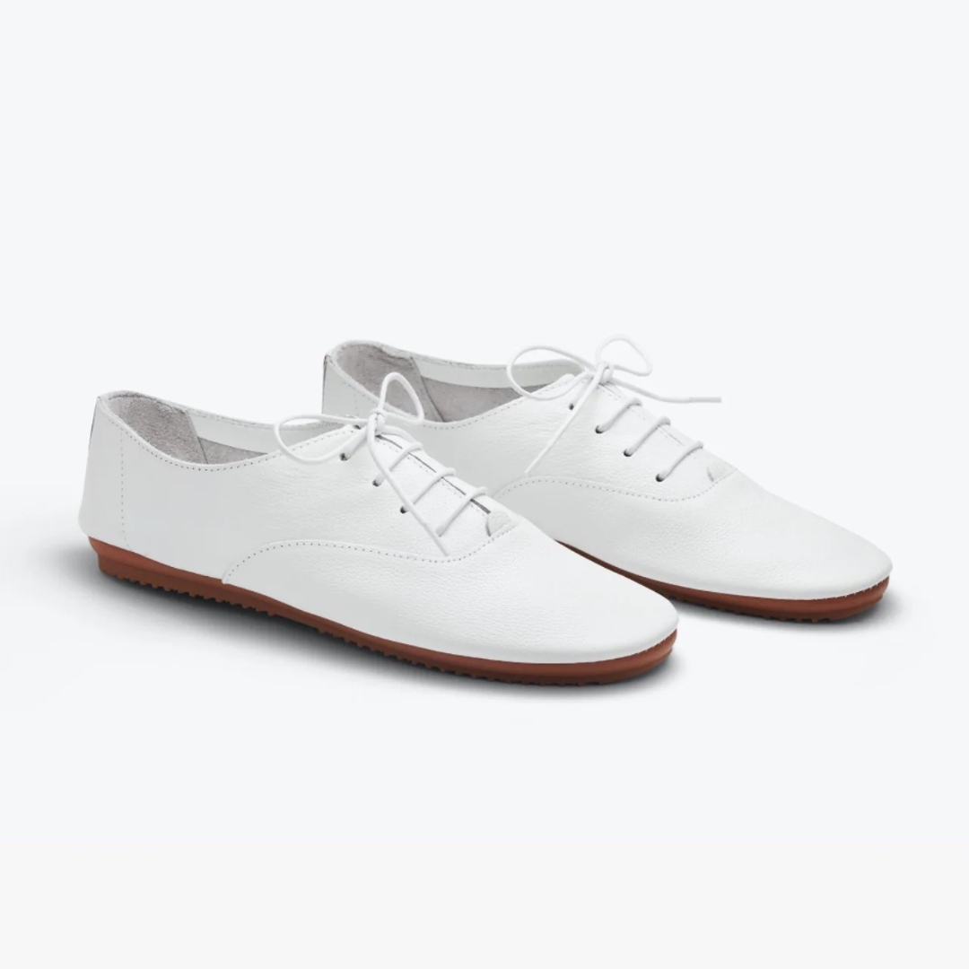 Zapatos de cuero con suela baja para mujer