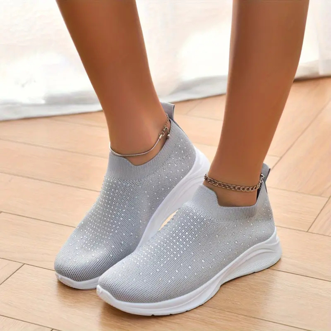 Zapatillas deportivas slip on de media caña y brillantes para mujer