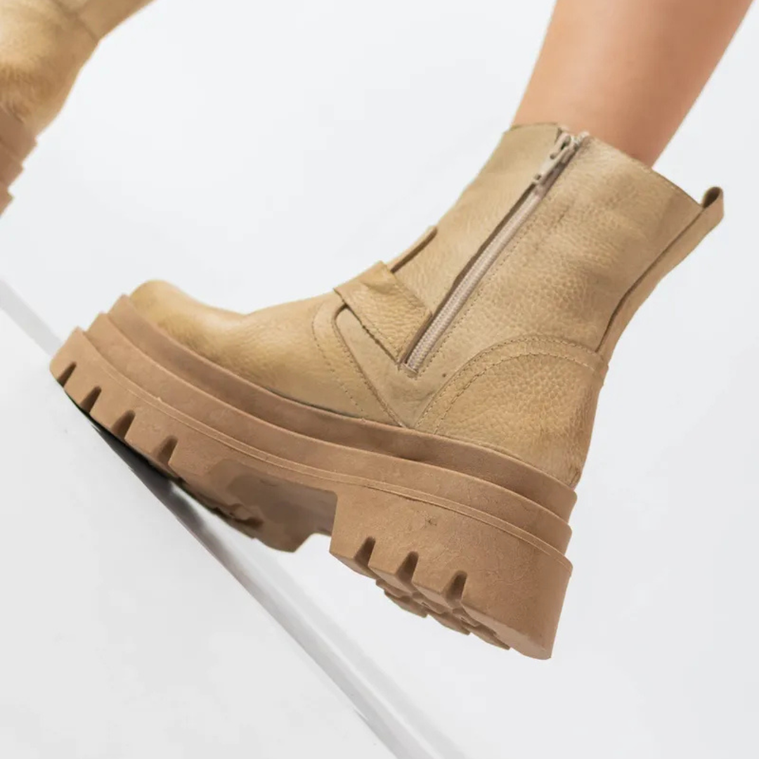 Botas de cuero para mujer con tacon bajo y hebilla decorativa®