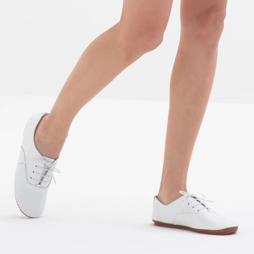 Zapatos de cuero con suela baja para mujer