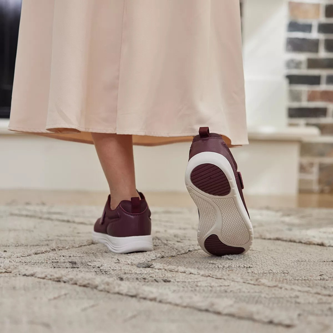 Zapatos unisex cómodos con tiras fáciles de poner para diabéticos