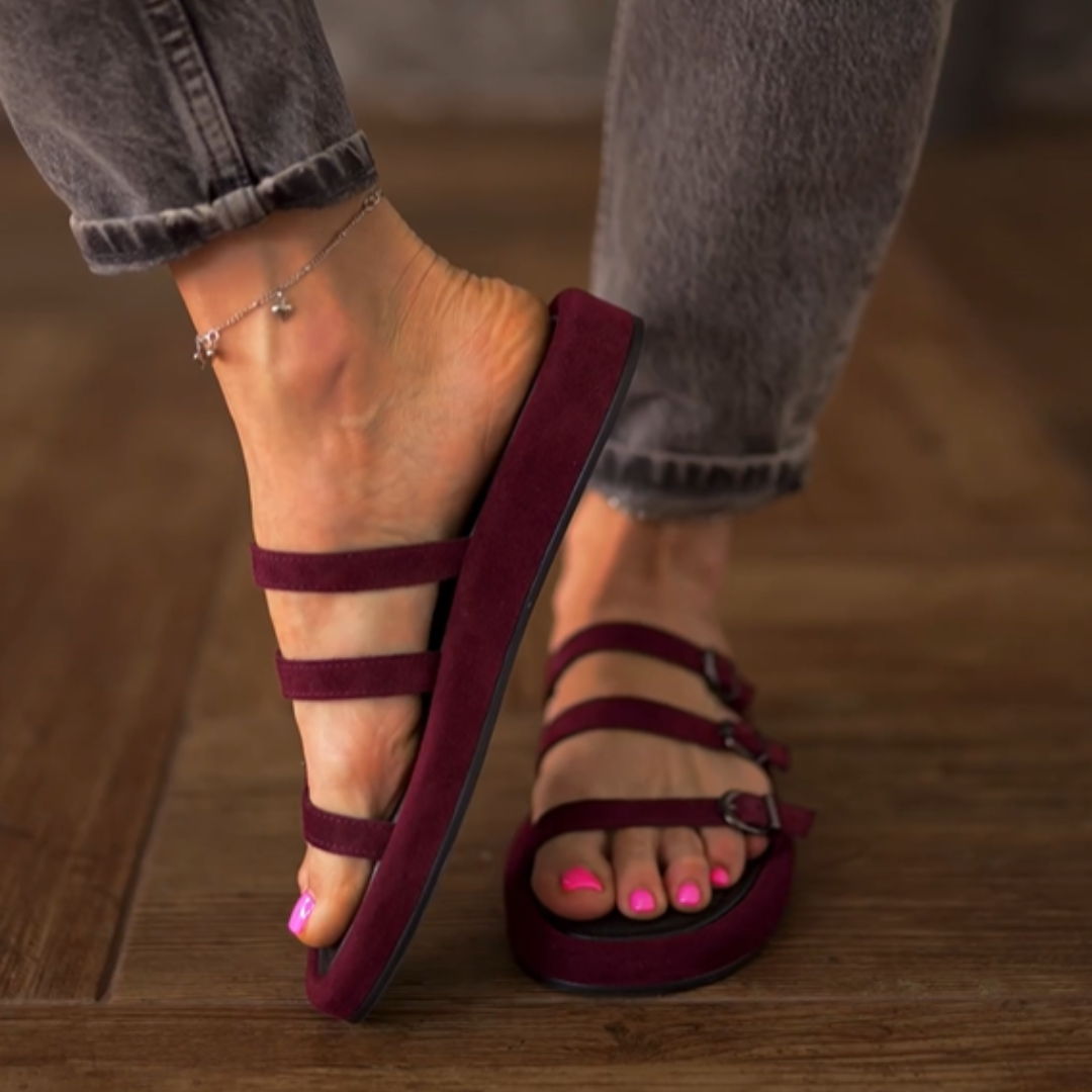 Sandalias de tiras ajustables