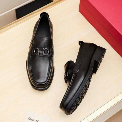 Mocasines Elegantes para Hombre con Diseño Clásico y Hebilla Decorativa