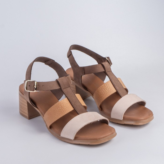Zandalias de tacon alto elegantes