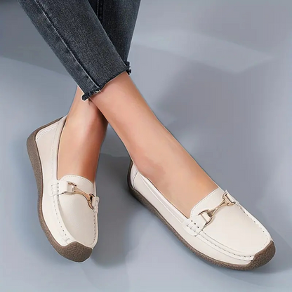 Mocasines en cuero con suelas ergonómicas para mujer