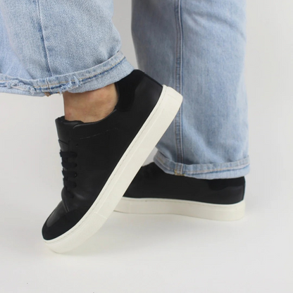 Zapatillas ortopedicas hechas de cuero