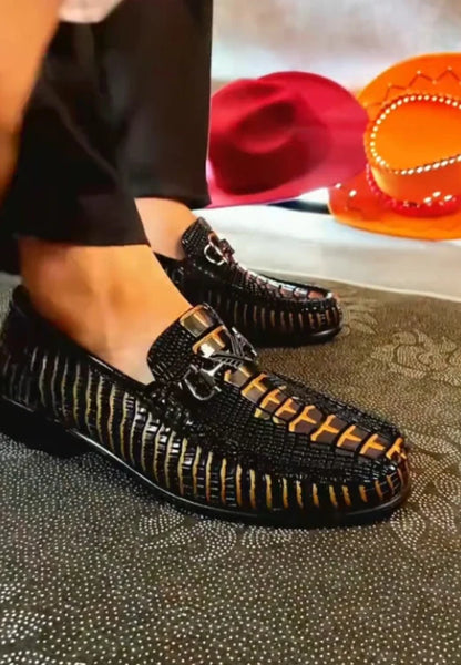 Zapato casual de cuero con costuras de serpiente para hombre