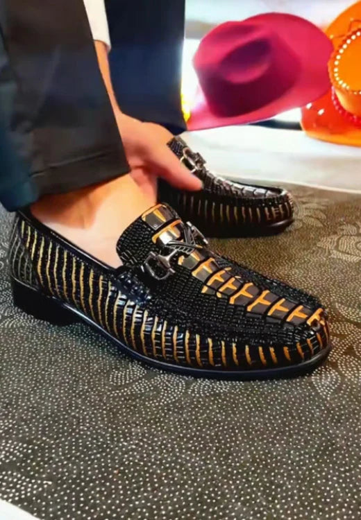 Zapato casual de cuero con costuras de serpiente para hombre