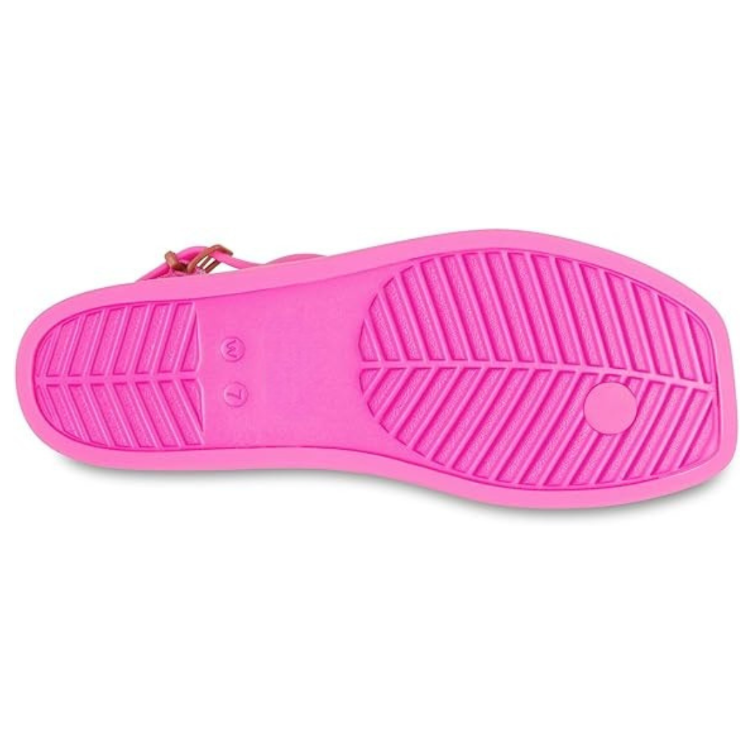 Sandalias de tiras cruzadas con estilo urbano