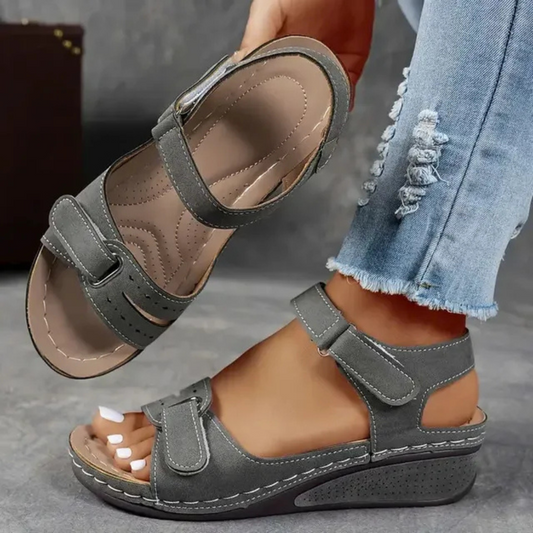Sandalias con tacón ergonómico