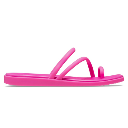 Sandalias de tiras cruzadas con estilo urbano
